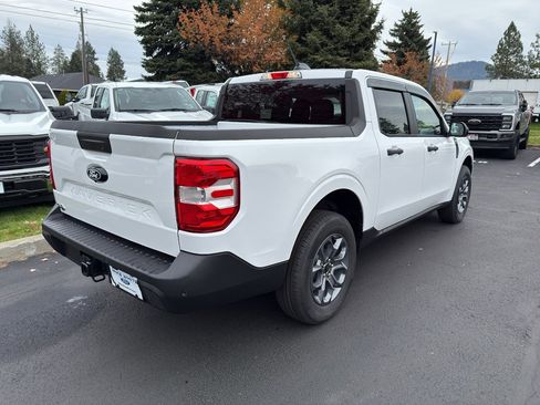 New 2025 Ford Maverick XLT w/ XLT Luxury Package image 4