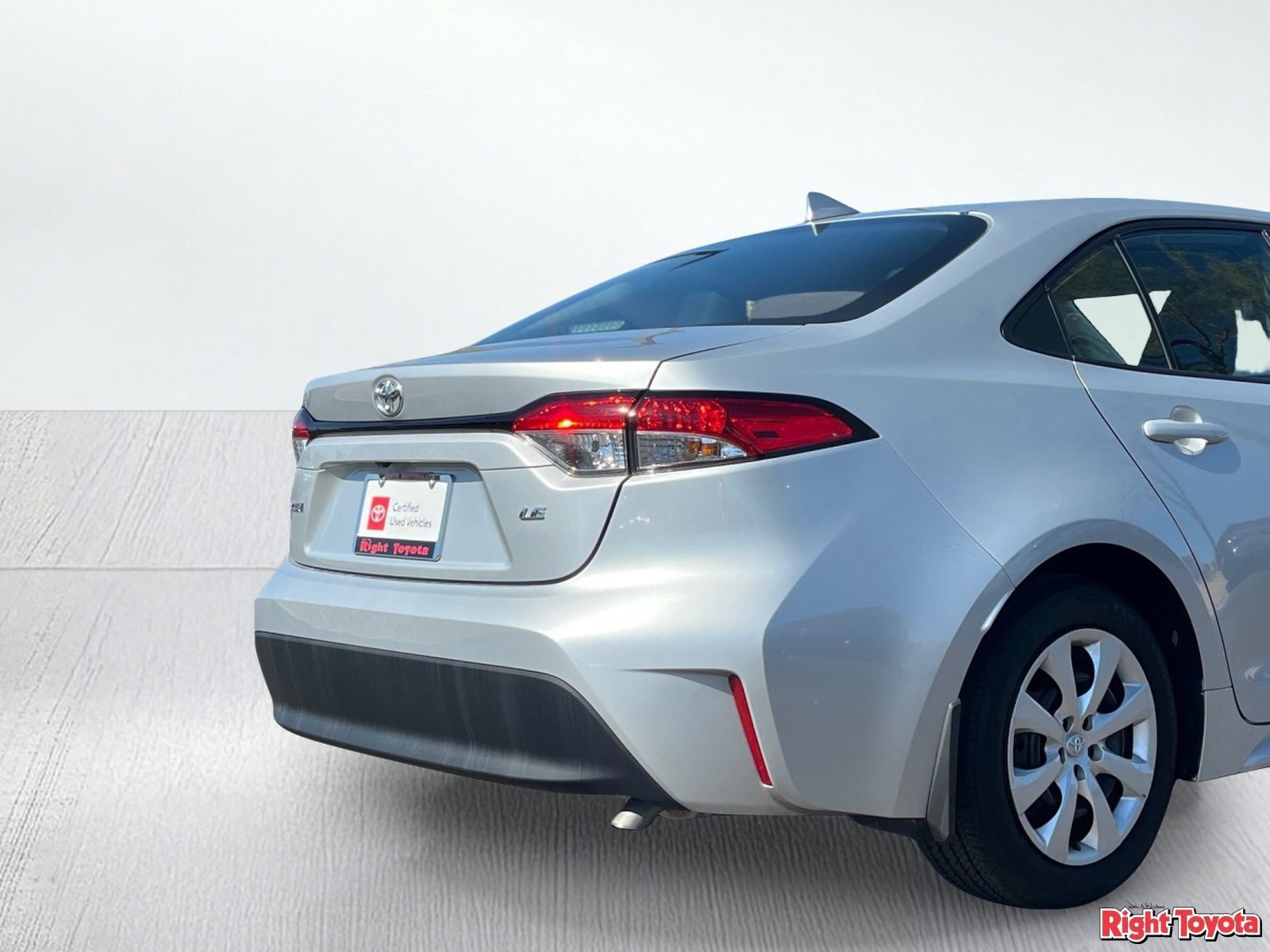 Certified 2025 Toyota Corolla LE FWD image 12