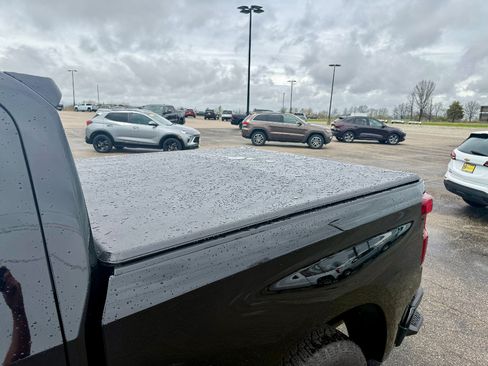 Used 2024 Chevrolet Silverado 1500 High Country w/ Technology Package image 10