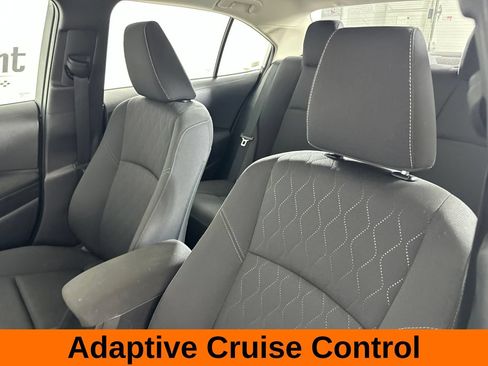 Used 2025 Toyota Corolla LE FWD image 11