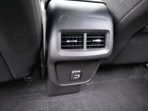 Used 2020 Chevrolet Equinox LT image 33