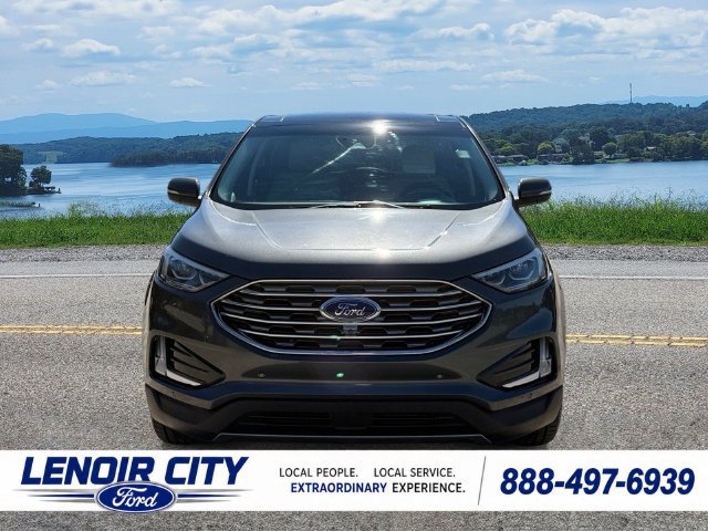 Certified 2020 Ford Edge Titanium w/ Equipment Group 301A AWD/4WD image 8