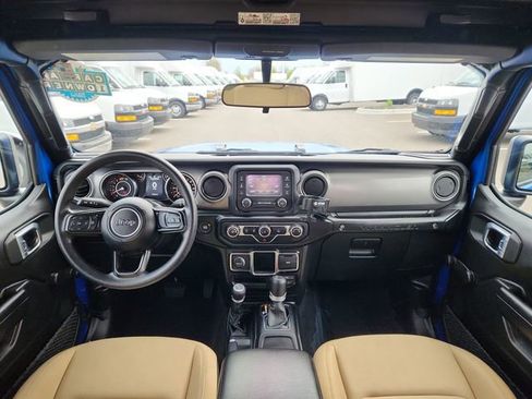 Used 2021 Jeep Wrangler Sport image 31
