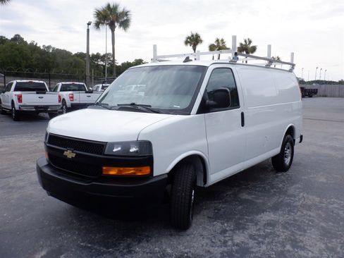 Used 2020 Chevrolet Express 2500 w/ Communications Package RWD image 24