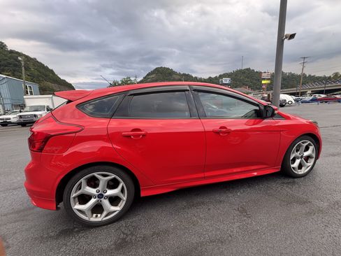 Used 2014 Ford Focus ST w/ Equipment Group 202A FWD image 8
