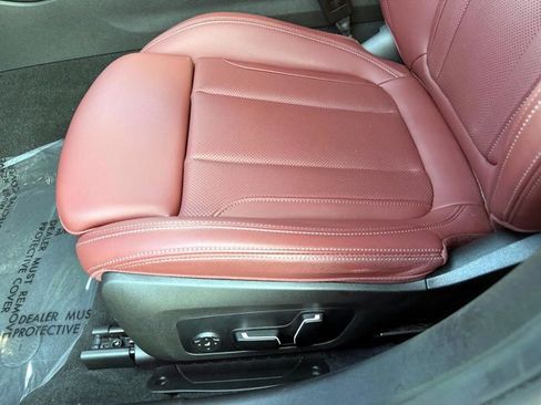 Used 2025 BMW 330i 330i image 18