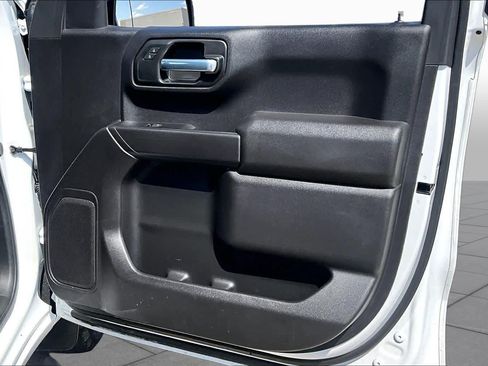 Used 2024 Chevrolet Silverado 1500 Custom w/ Turbomax Blackout Package RWD image 23