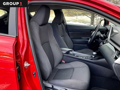 Certified 2020 Toyota C-HR LE image 7