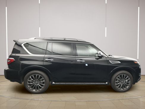 Certified 2024 Nissan Armada Platinum w/ Captain's Chairs Package RWD image 8