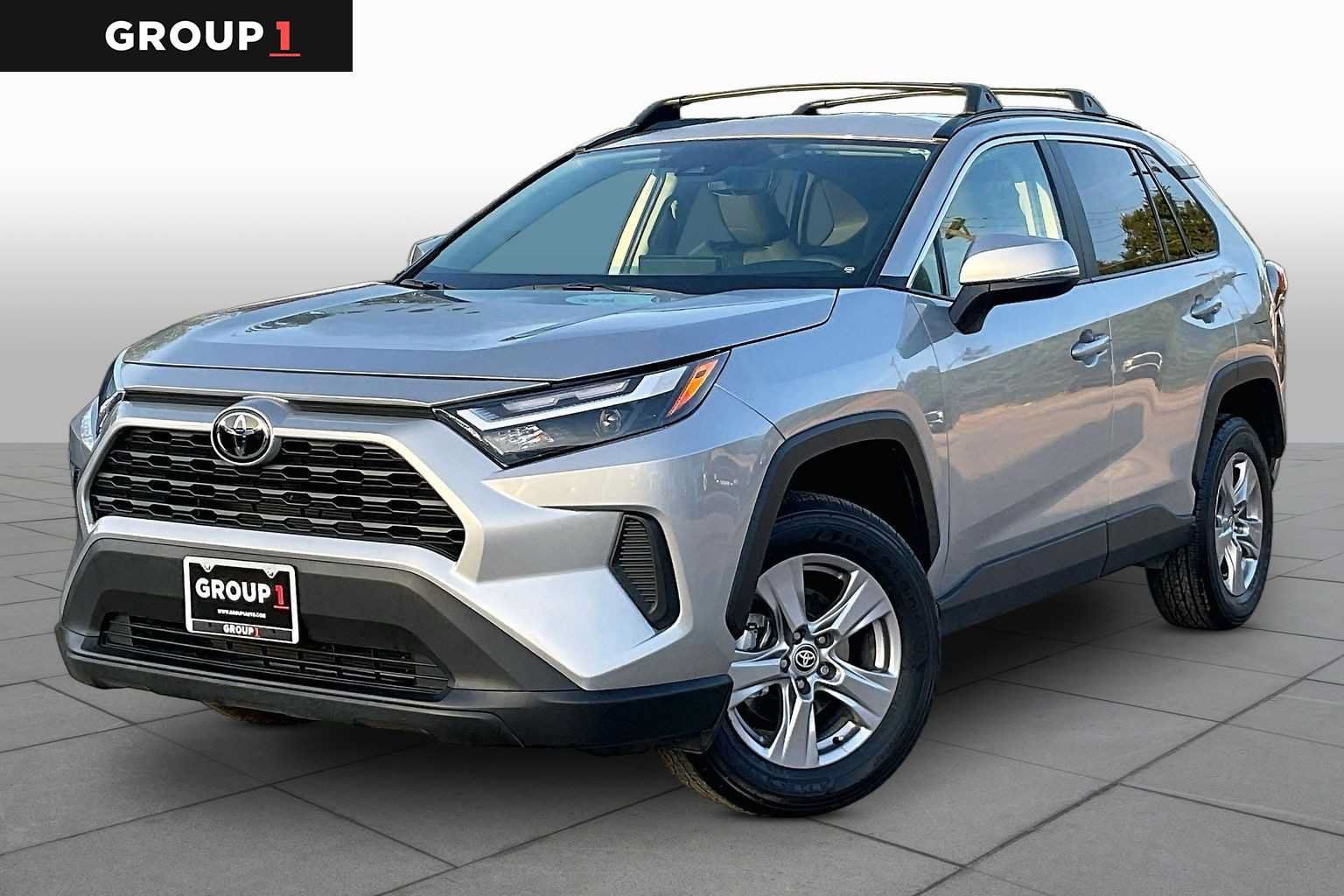 Used 2025 Toyota RAV4 XLE w/ Weather Package AWD/4WD image 1