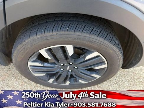 Certified 2024 Kia Telluride SX Prestige AWD/4WD image 8
