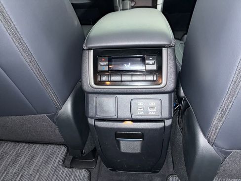 Certified 2023 Subaru Ascent Limited w/ Technology Package AWD/4WD image 30