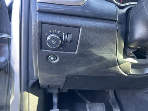 Used 2021 Jeep Grand Cherokee Laredo X image 22