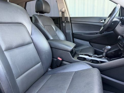 Used 2016 Hyundai Tucson Limited w/ Option Group 03 FWD image 20