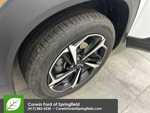 Used 2023 Chevrolet TrailBlazer RS w/ Sun and Liftgate Package image 41