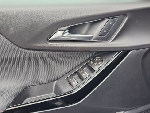 New 2026 Chevrolet Equinox RS image 11