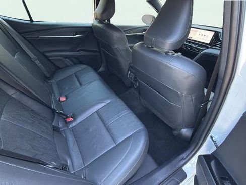 Used 2025 Toyota Camry XSE FWD image 23