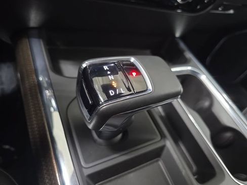 Used 2024 Chevrolet Silverado 1500 LT Trail Boss w/ Convenience Package II AWD/4WD image 23