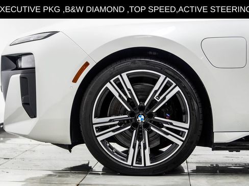 Used 2025 BMW 750e xDrive w/ Executive Package AWD/4WD image 16