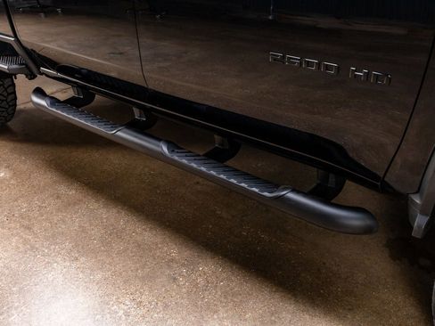 Used 2024 Chevrolet Silverado 2500 LTZ w/ LTZ Plus Package AWD/4WD image 13