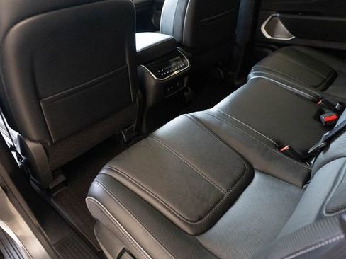 Used 2025 INFINITI QX80 Sensory AWD/4WD image 26