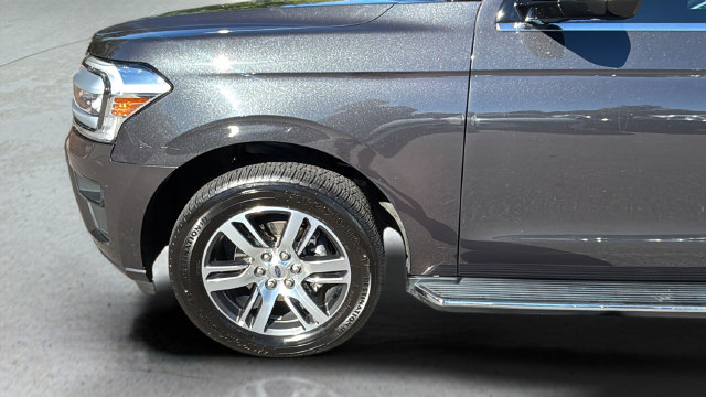 Used 2022 Ford Expedition XLT RWD image 42