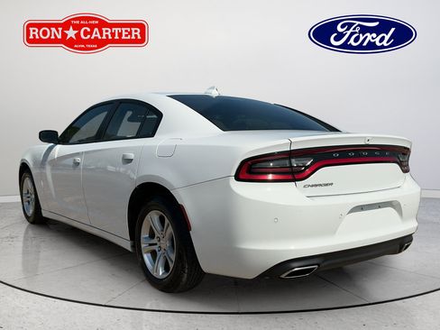 Used 2023 Dodge Charger SXT RWD image 4