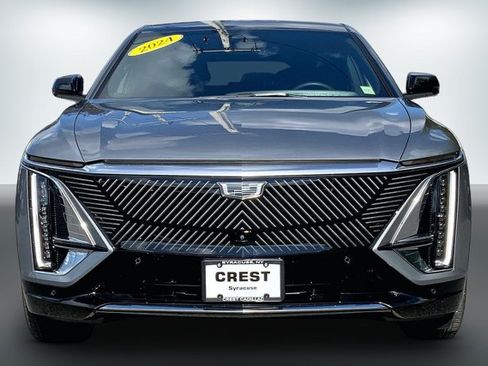 Used 2024 Cadillac Lyriq Luxury AWD/4WD image 2