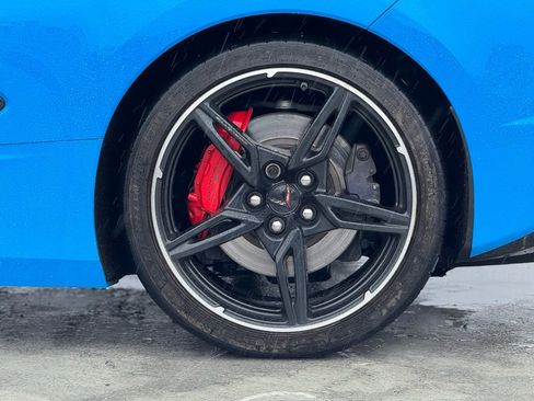 Used 2022 Chevrolet Corvette Stingray Preferred Cpe w/ Z51 Performance Package image 3
