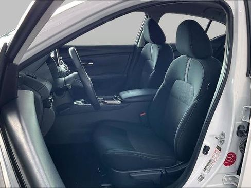 Certified 2023 Nissan Sentra SV w/ All-Weather Package FWD image 8