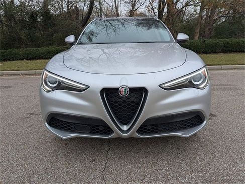 Used 2021 Alfa Romeo Stelvio Ti w/ Premium Package image 9