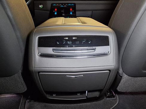 Used 2026 Cadillac Escalade 4WD image 12