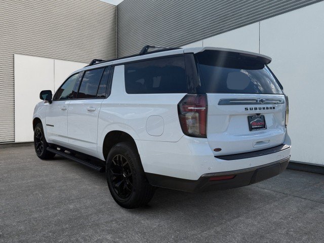 Used 2022 Chevrolet Suburban Z71 w/ Luxury Package AWD/4WD image 13