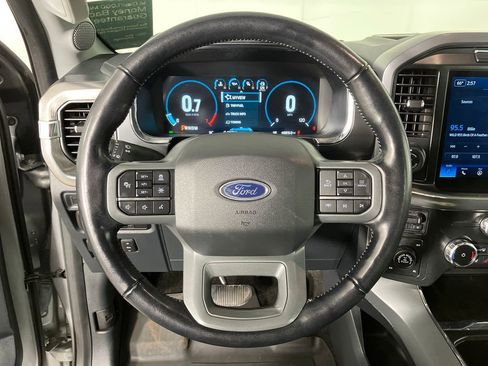 Certified 2022 Ford F150 Lariat w/ Equipment Group 502A High image 16