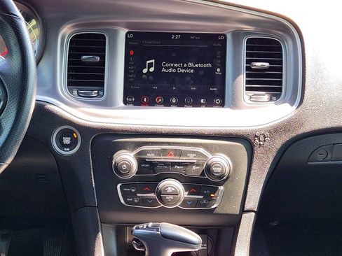 Used 2019 Dodge Charger SXT AWD/4WD image 18