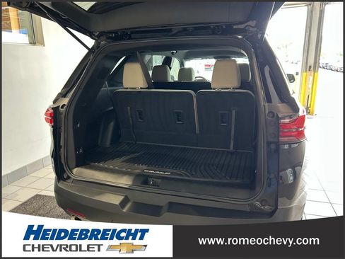 Used 2023 Chevrolet Traverse LS FWD image 15