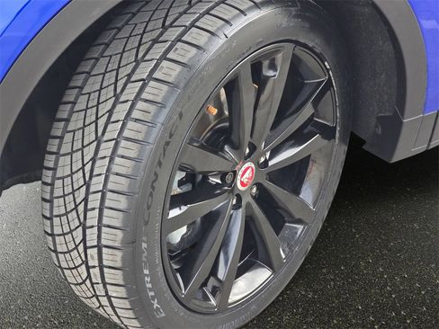 Used 2019 Jaguar E-PACE SE image 36