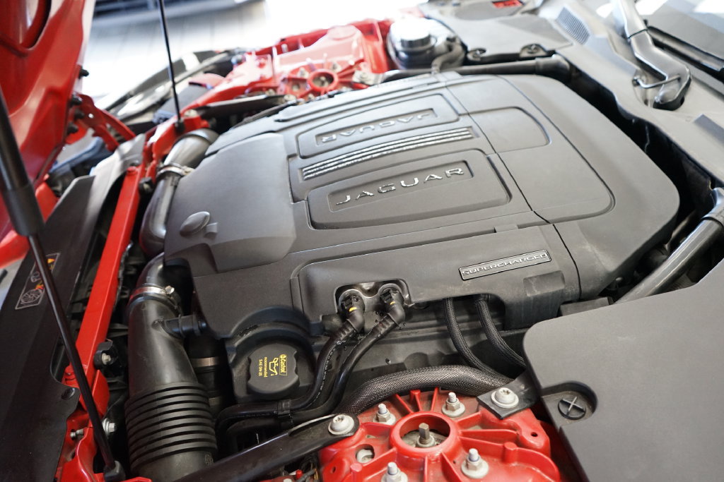Used 2017 Jaguar F-TYPE Coupe RWD image 47
