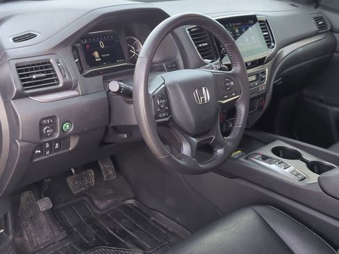 Used 2025 Honda Passport EX-L image 2