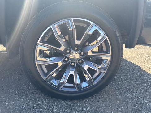 Certified 2018 GMC Sierra 1500 Denali RWD image 16