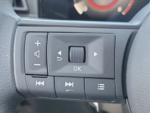 New 2026 Nissan Kicks SV w/ Charging Package FWD image 5