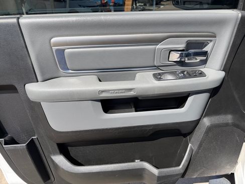 Used 2019 RAM 1500 Express RWD image 14