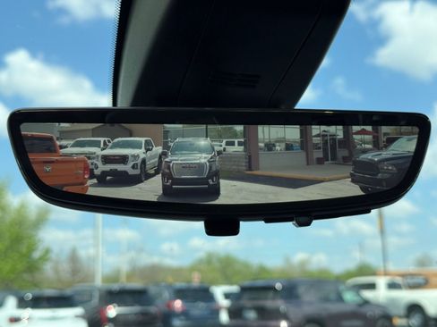 Used 2021 GMC Sierra 1500 Denali w/ Denali Ultimate Package AWD/4WD image 18