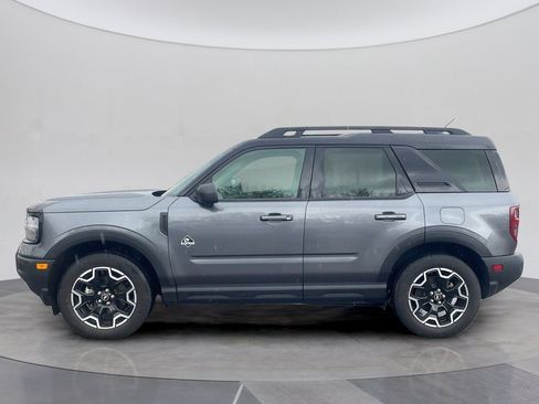 Certified 2025 Ford Bronco Sport Outer Banks w/ Outer Banks Tech Package+ AWD/4WD image 2