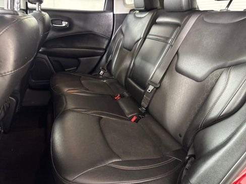 Used 2018 Jeep Compass Latitude w/ Popular Equipment Group image 12