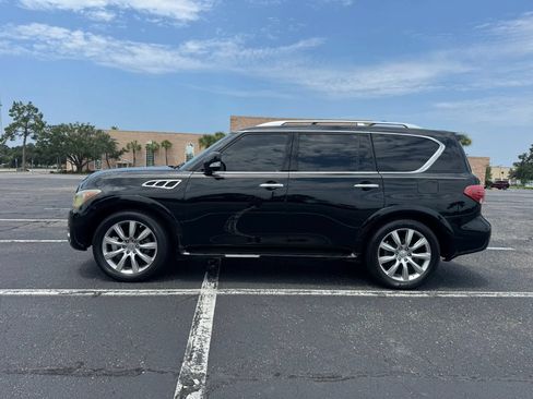 Used 2012 INFINITI QX56 4WD w/ Deluxe Touring Pkg image 8