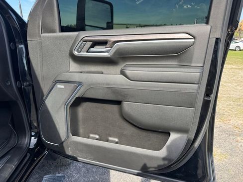 Used 2024 Chevrolet Silverado 2500 LTZ w/ LTZ Plus Package AWD/4WD image 22