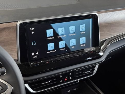 New 2026 Volkswagen Atlas SE FWD image 18