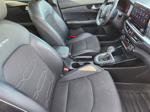 Certified 2022 Kia Forte GT-Line image 14
