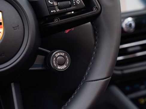 New 2026 Porsche Macan S image 30